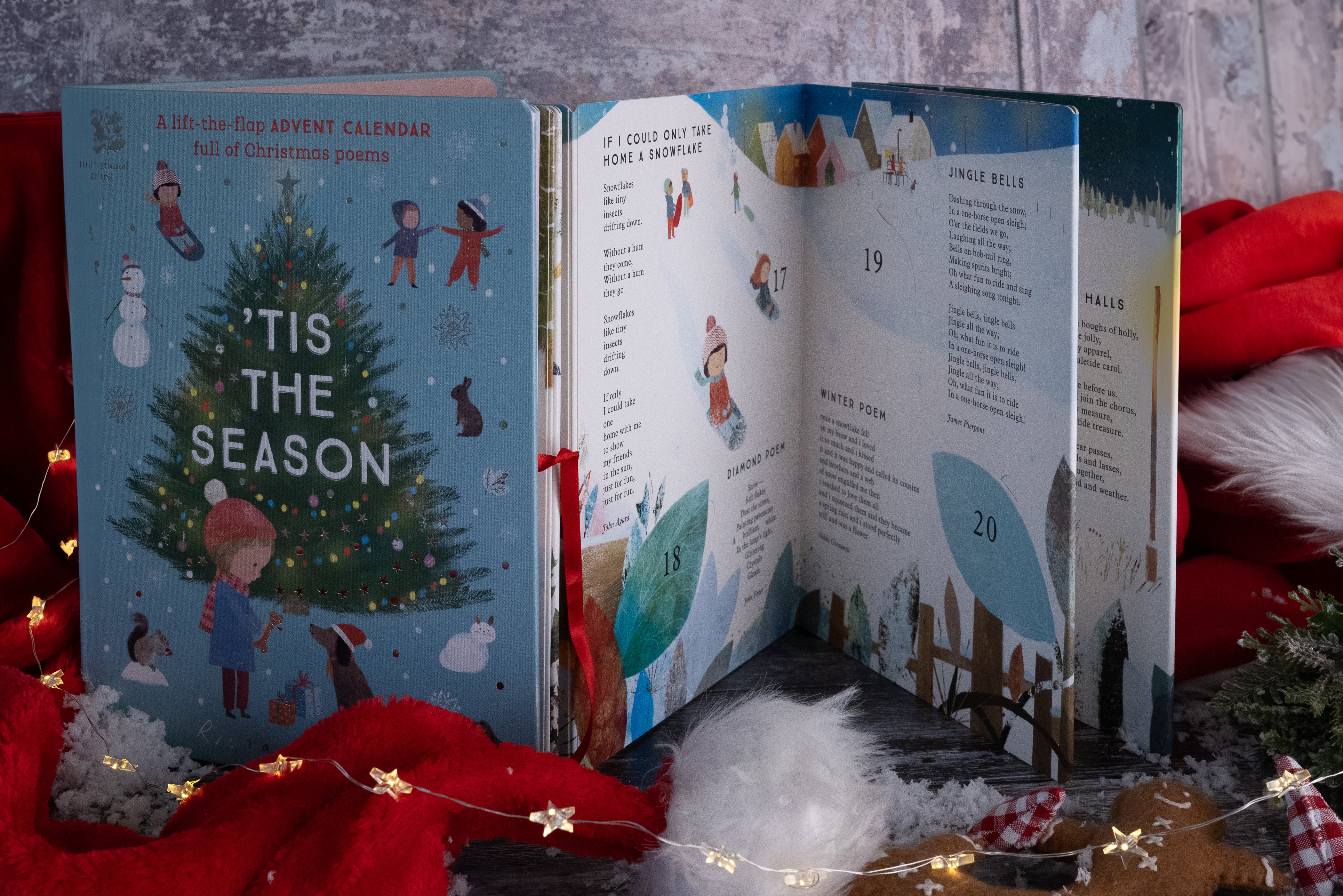 National Trust: 'Tis the Season: A Lift-the-Flap Advent Calendar Full of Christmas Poems